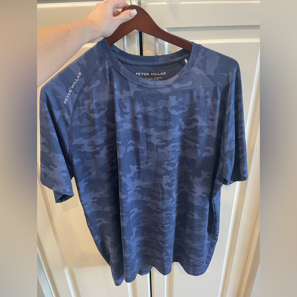 Men’s Peter Millar performance T-shirt